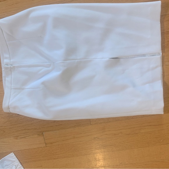 White skirt with sequins. - Picture 2 of 2